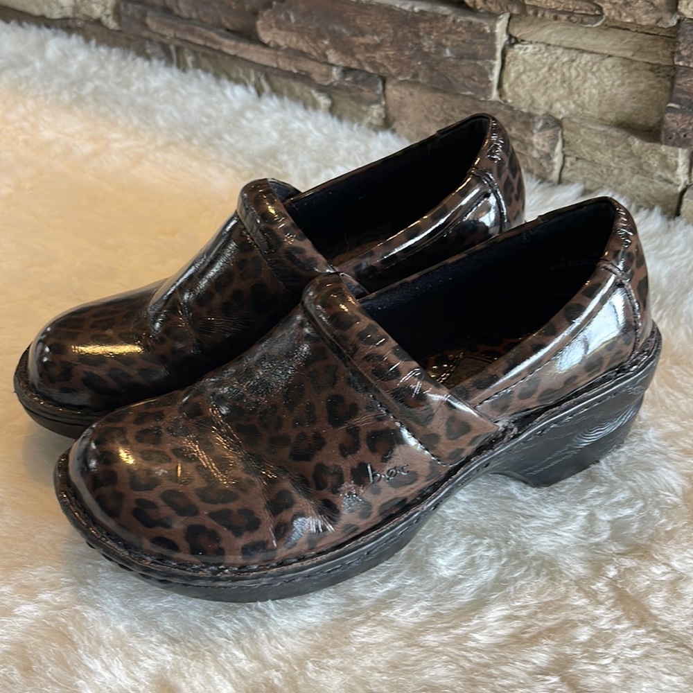 BOC by Born Patent Leather Leopard print Clog shoe size 6
